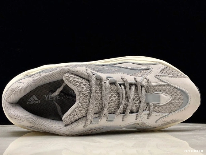 Static V2 Boost EF2829 Yeezy 700 Adidas 0712